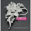 casual clear crystal flower brooch